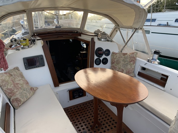 1987 Pacific Seacraft 34 | Meriwether